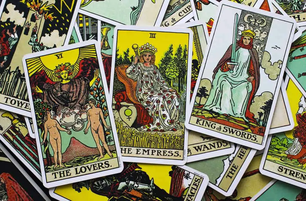 Carta del Tarot https://tarocchiperscettici.it/come-scegliere-il-primo-mazzo-di-tarocchi/